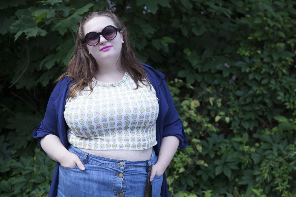 Who says plus size girls can't rock the crop top?